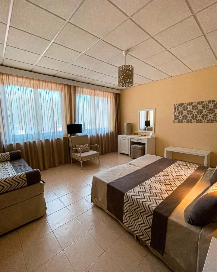 Hotel Lido Beach Phg Οριστάνο Εξωτερικό φωτογραφία